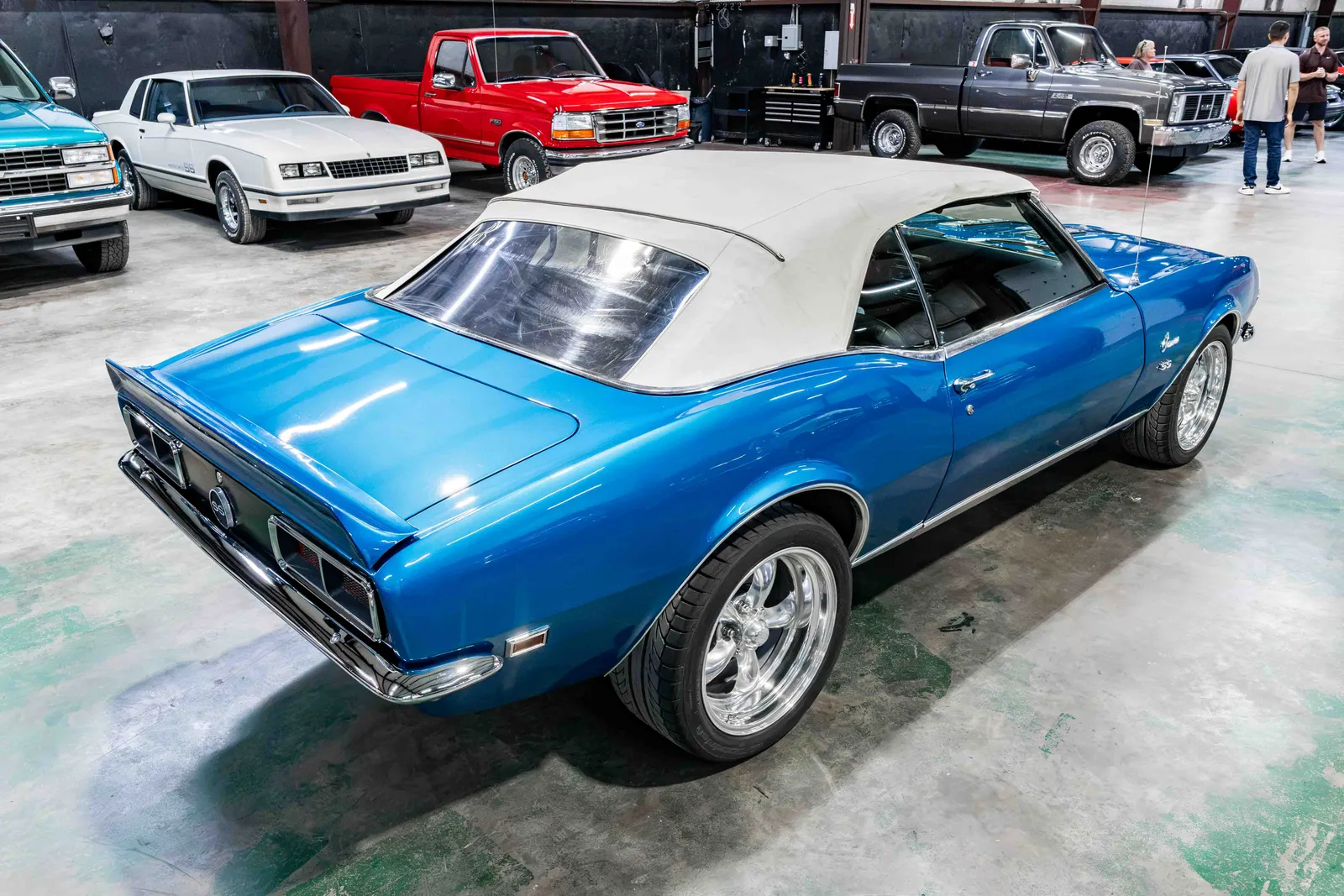 1968-Chevrolet-Camaro-RS-Convertible-Lemans Blue-124678N474064-56.jpg